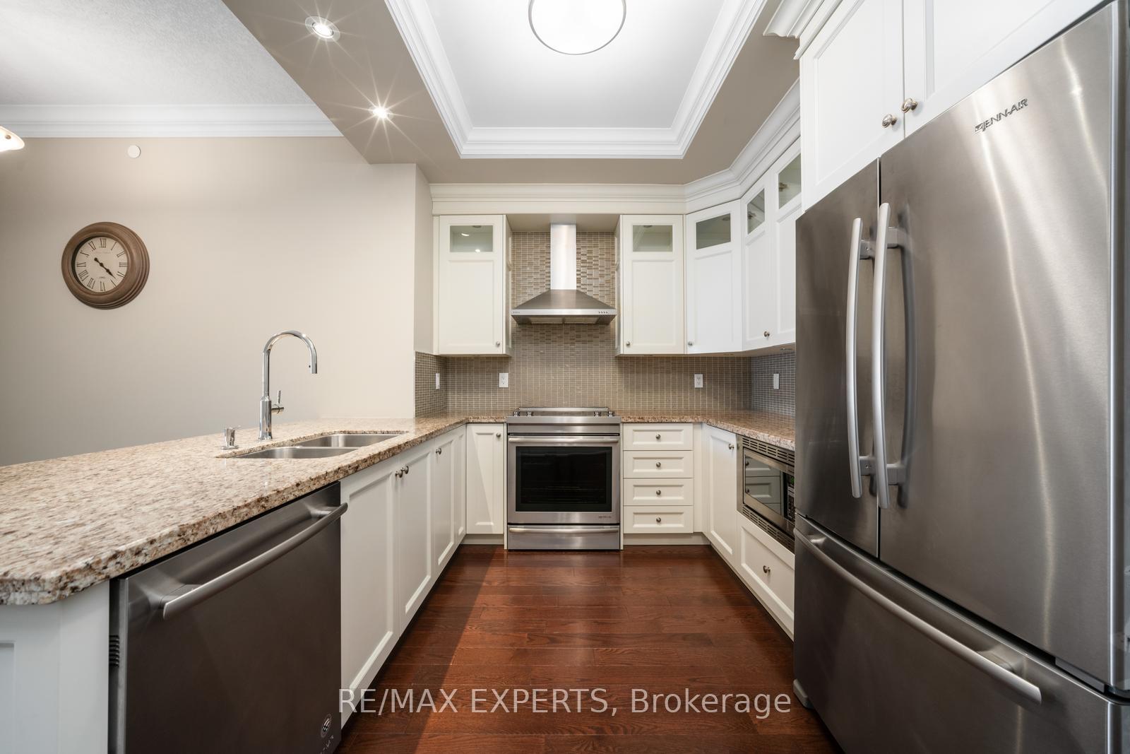 Photo 5 of Unit 317, 9909 Pine Valley Drive, Vaughan, Vellore Village — HOMEH