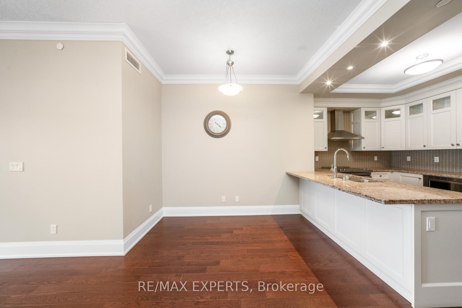Photo 8 of Unit 317, 9909 Pine Valley Drive, Vaughan, Vellore Village — HOMEH