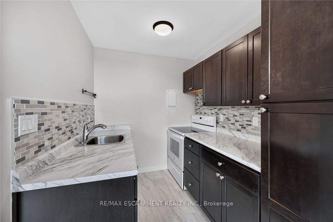Photo 12 of Unit 1004, 141 Catharine Street S, Hamilton, Corktown — HOMEH