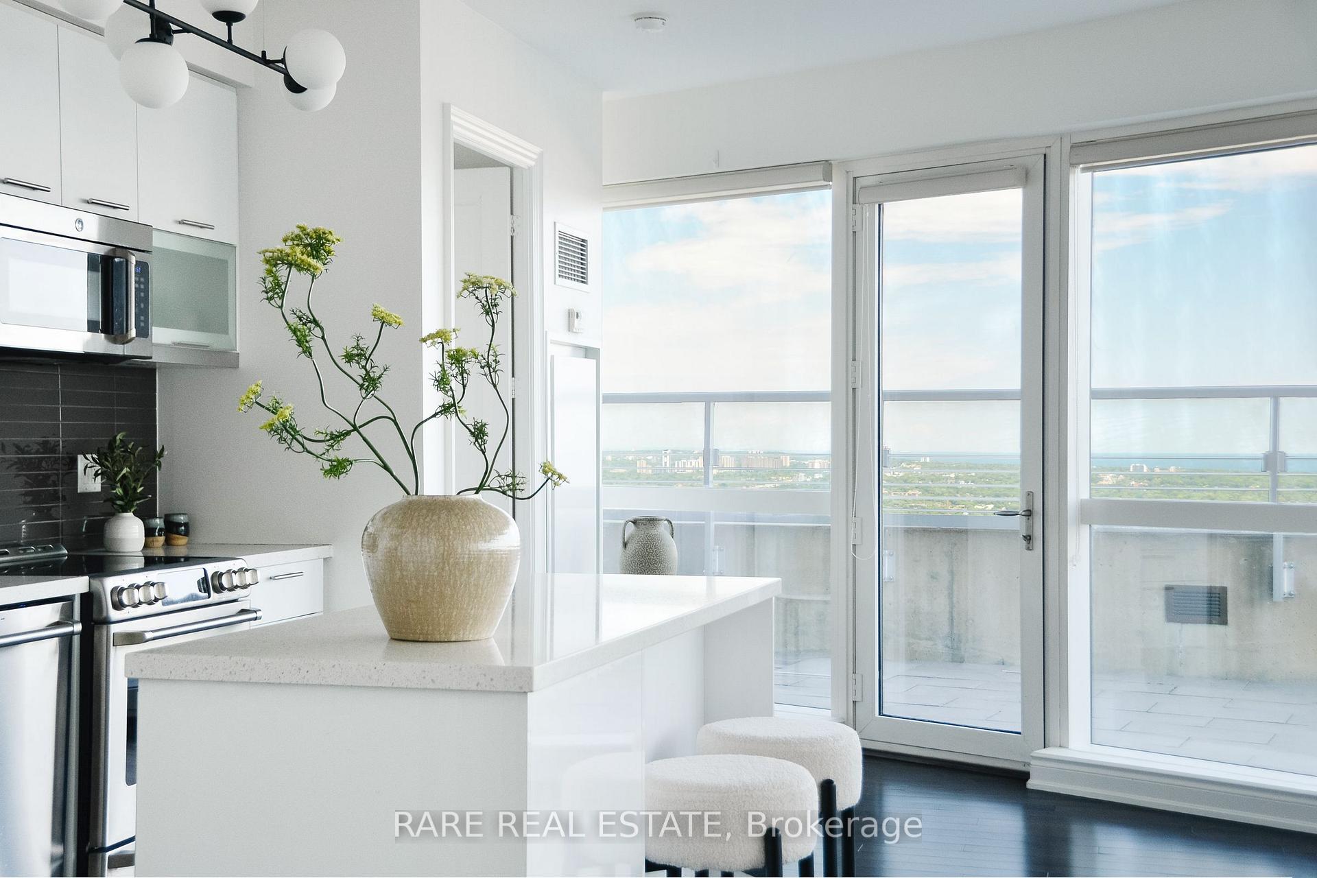 Photo 15 of Unit 5907, 388 Yonge Street, Toronto, Bay Street Corridor — HOMEH