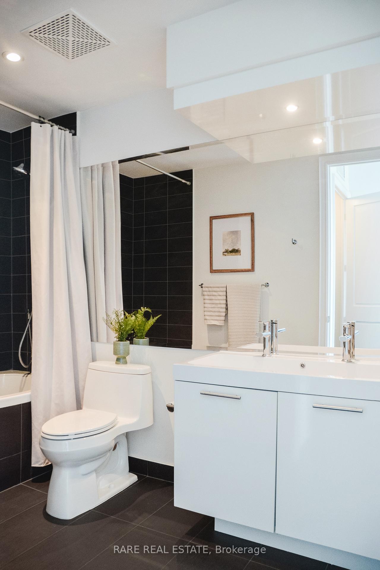 Photo 25 of Unit 5907, 388 Yonge Street, Toronto, Bay Street Corridor — HOMEH