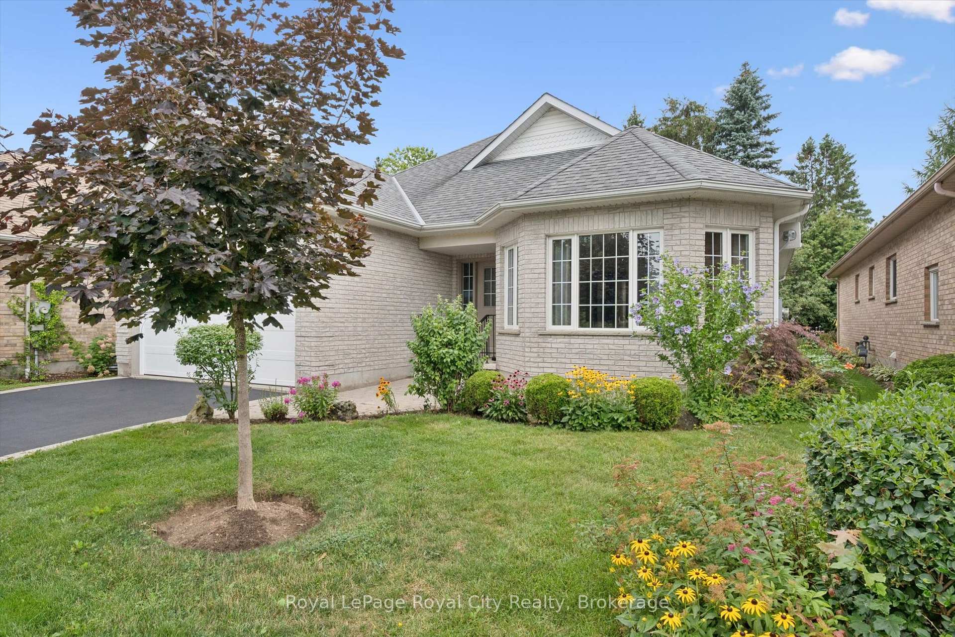 Photo 2 of 47 White Pine Way, Guelph, Village By The Arboretum — HOMEH