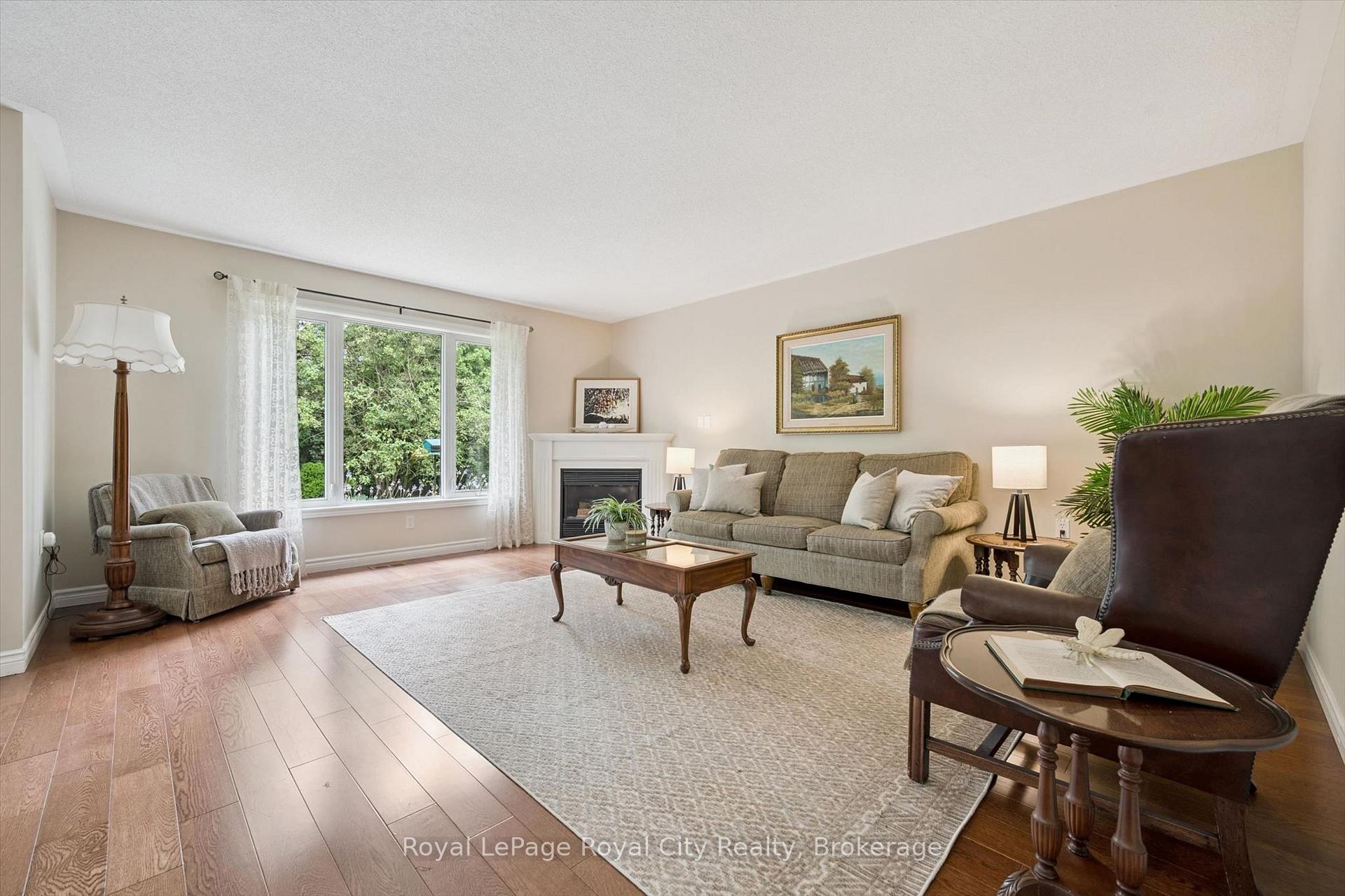 Photo 9 of 47 White Pine Way, Guelph, Village By The Arboretum — HOMEH