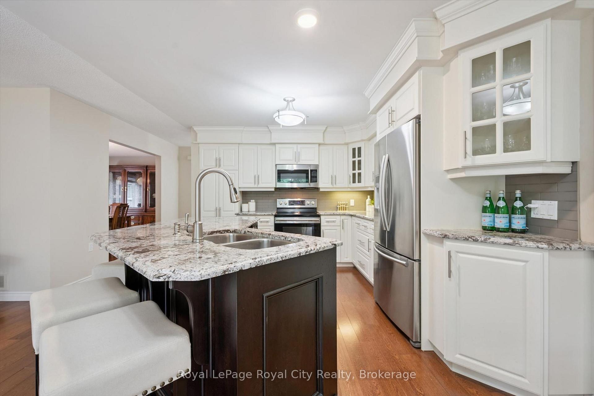 Photo 16 of 47 White Pine Way, Guelph, Village By The Arboretum — HOMEH