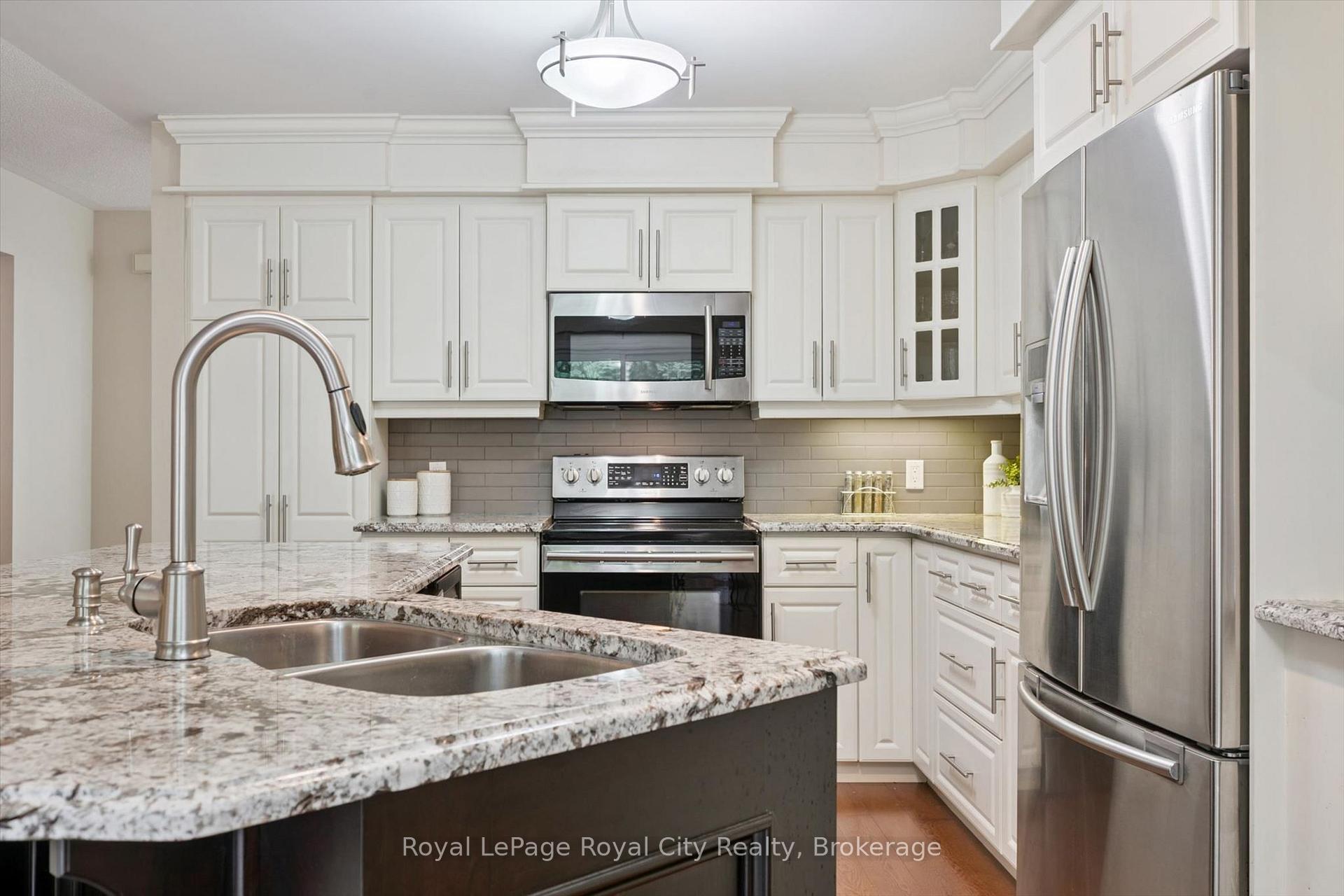 Photo 17 of 47 White Pine Way, Guelph, Village By The Arboretum — HOMEH