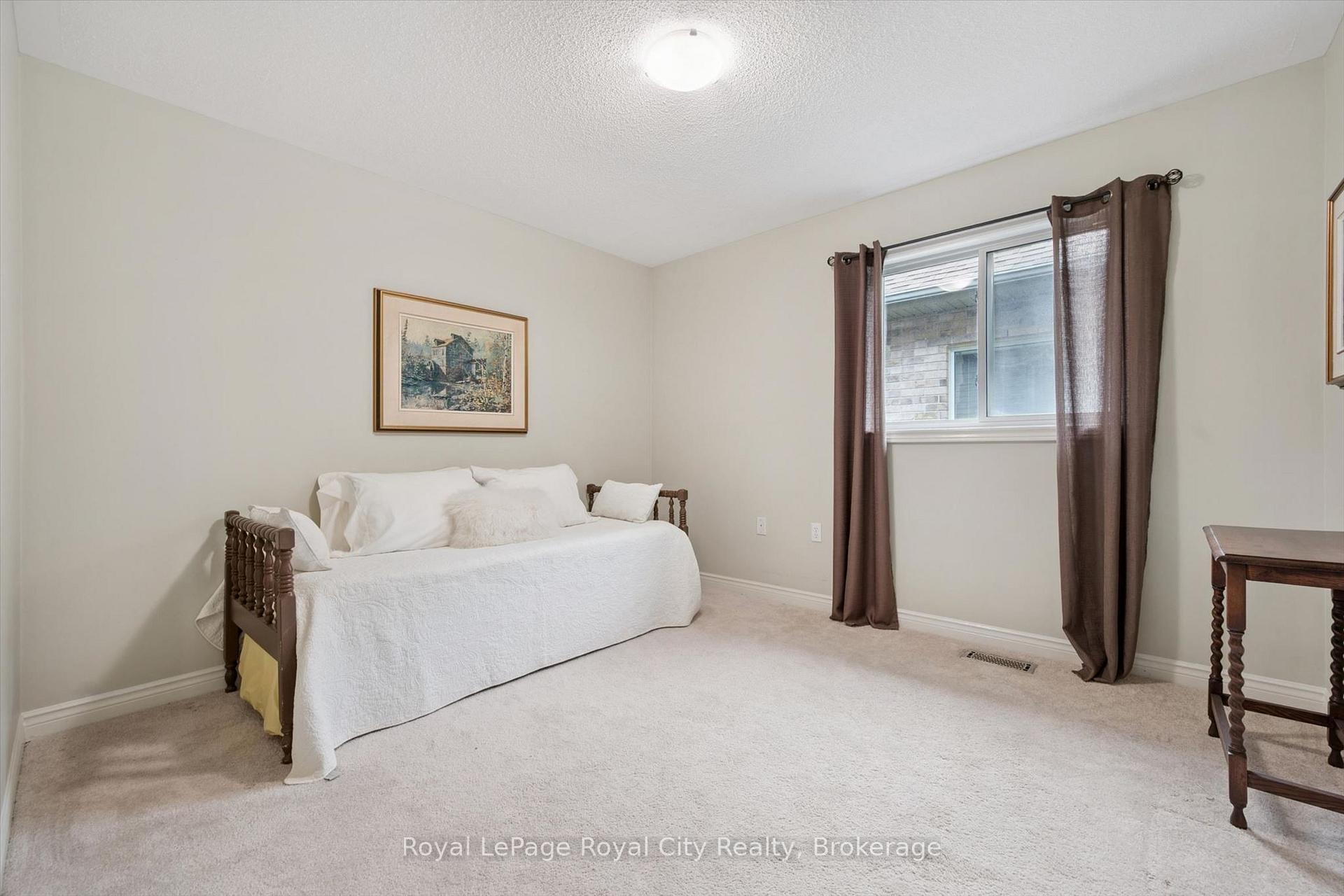 Photo 23 of 47 White Pine Way, Guelph, Village By The Arboretum — HOMEH