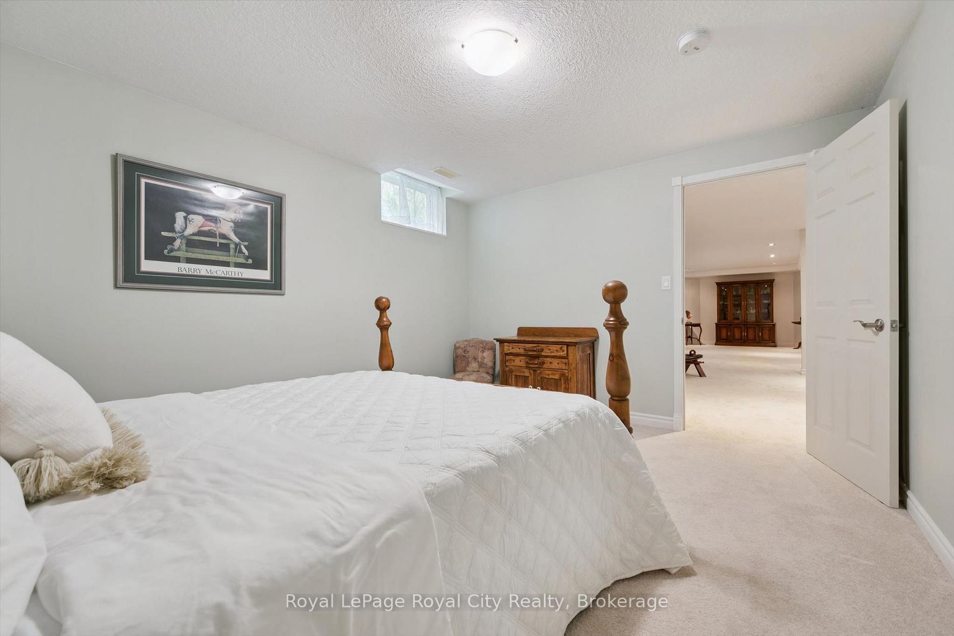 Photo 37 of 47 White Pine Way, Guelph, Village By The Arboretum — HOMEH
