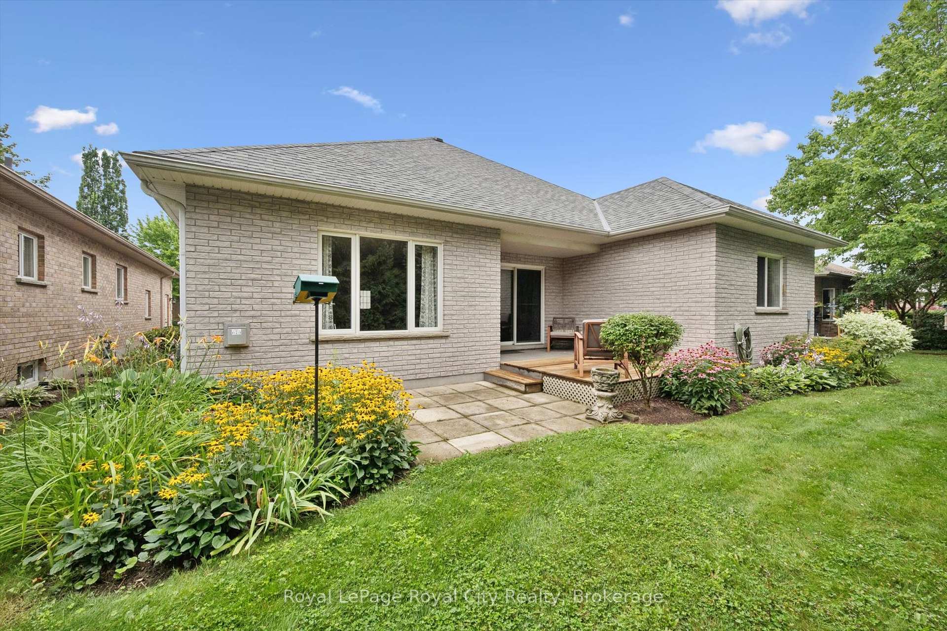 Photo 39 of 47 White Pine Way, Guelph, Village By The Arboretum — HOMEH