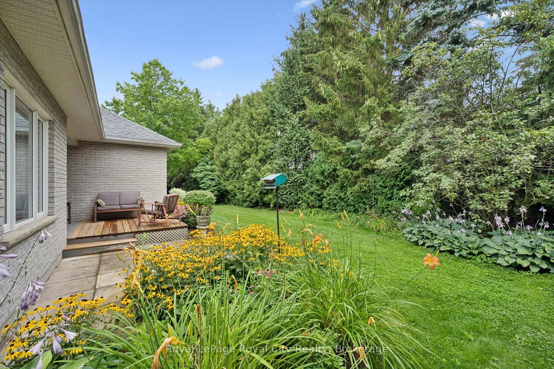 Photo 42 of 47 White Pine Way, Guelph, Village By The Arboretum — HOMEH