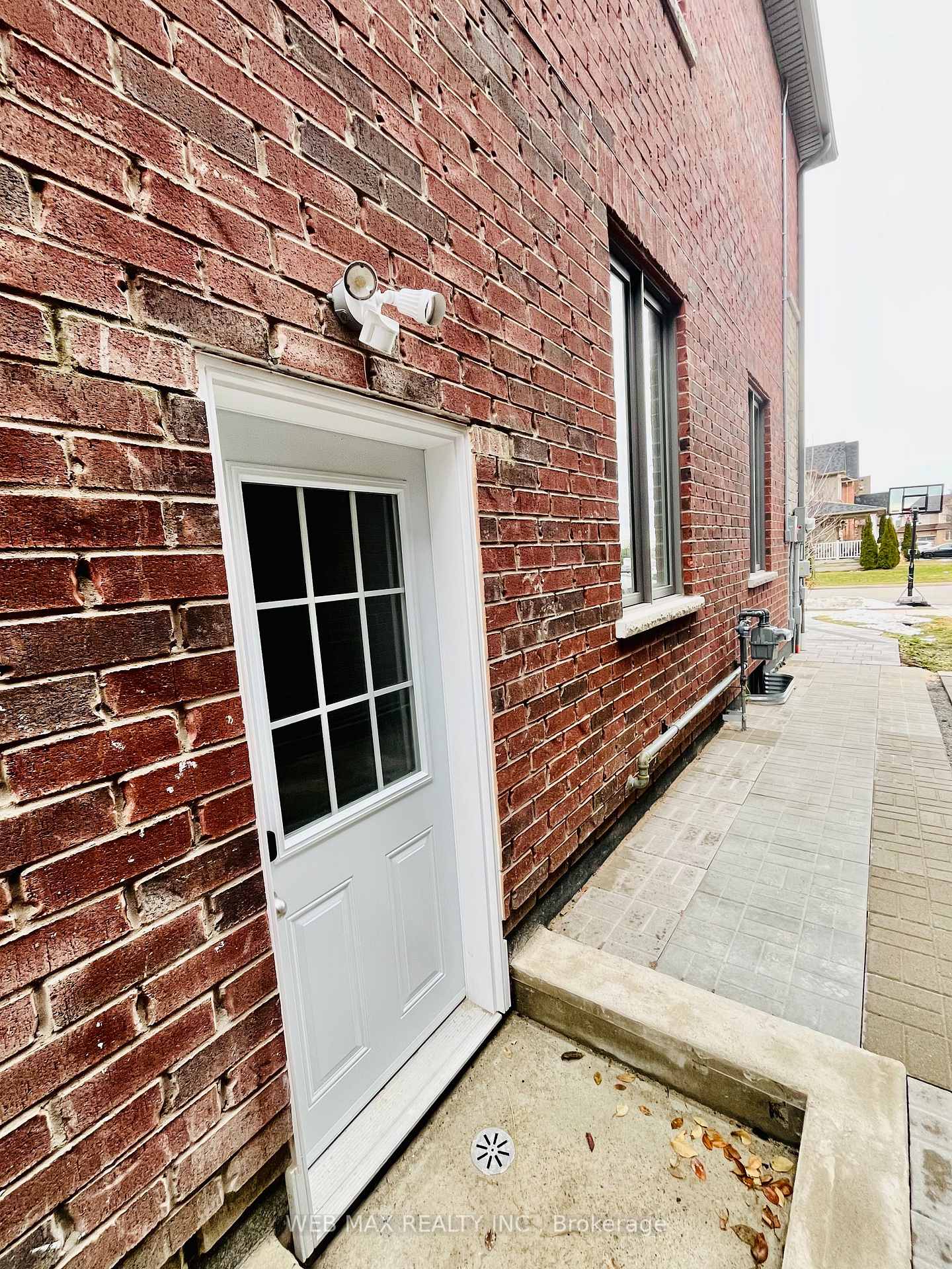 Photo 2 of 43 Claridge Crescent, Whitby, Taunton North — HOMEH