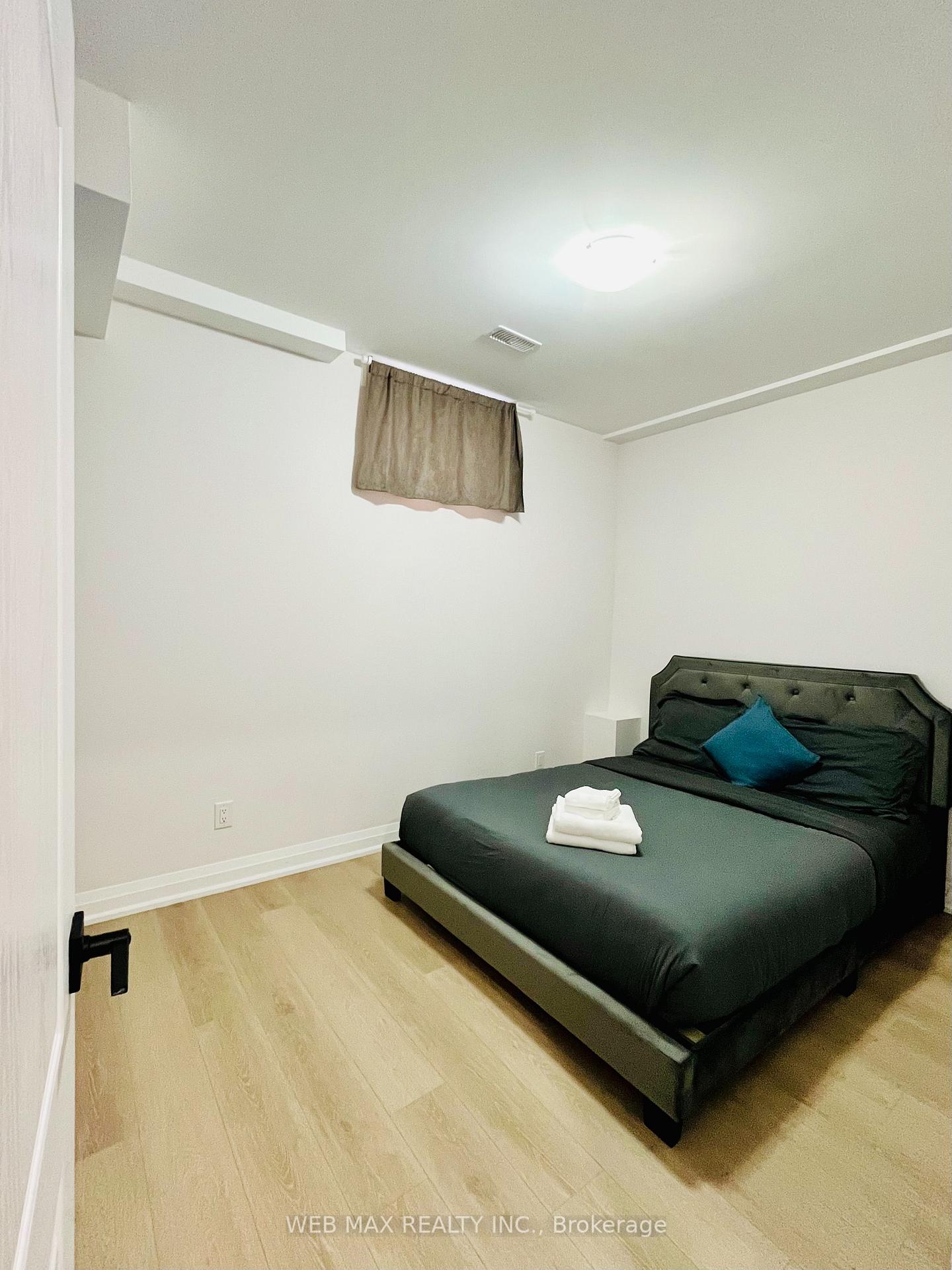 Photo 9 of 43 Claridge Crescent, Whitby, Taunton North — HOMEH