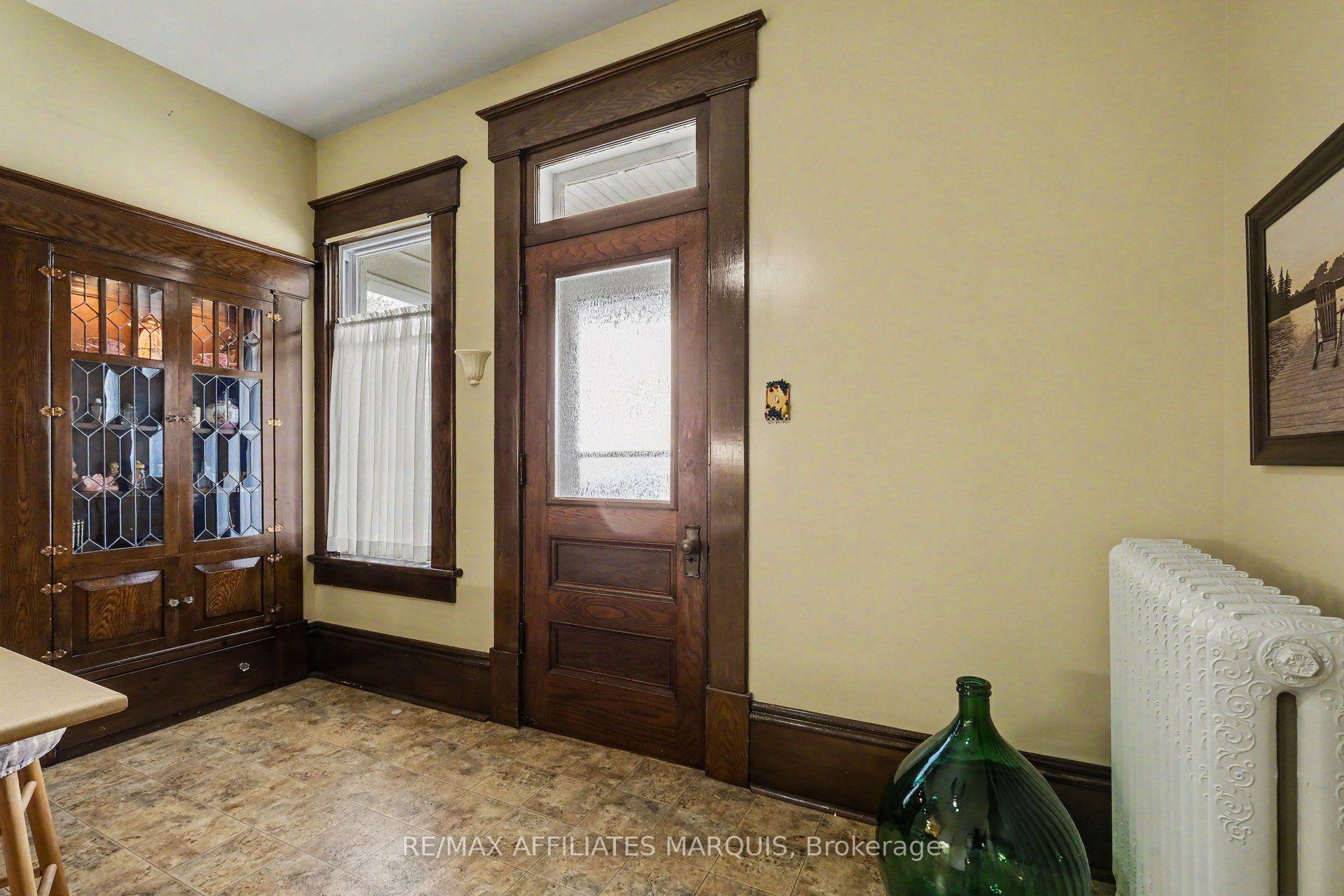 Photo 9 of 70 Maple Avenue, Smiths Falls, Smiths Falls — HOMEH