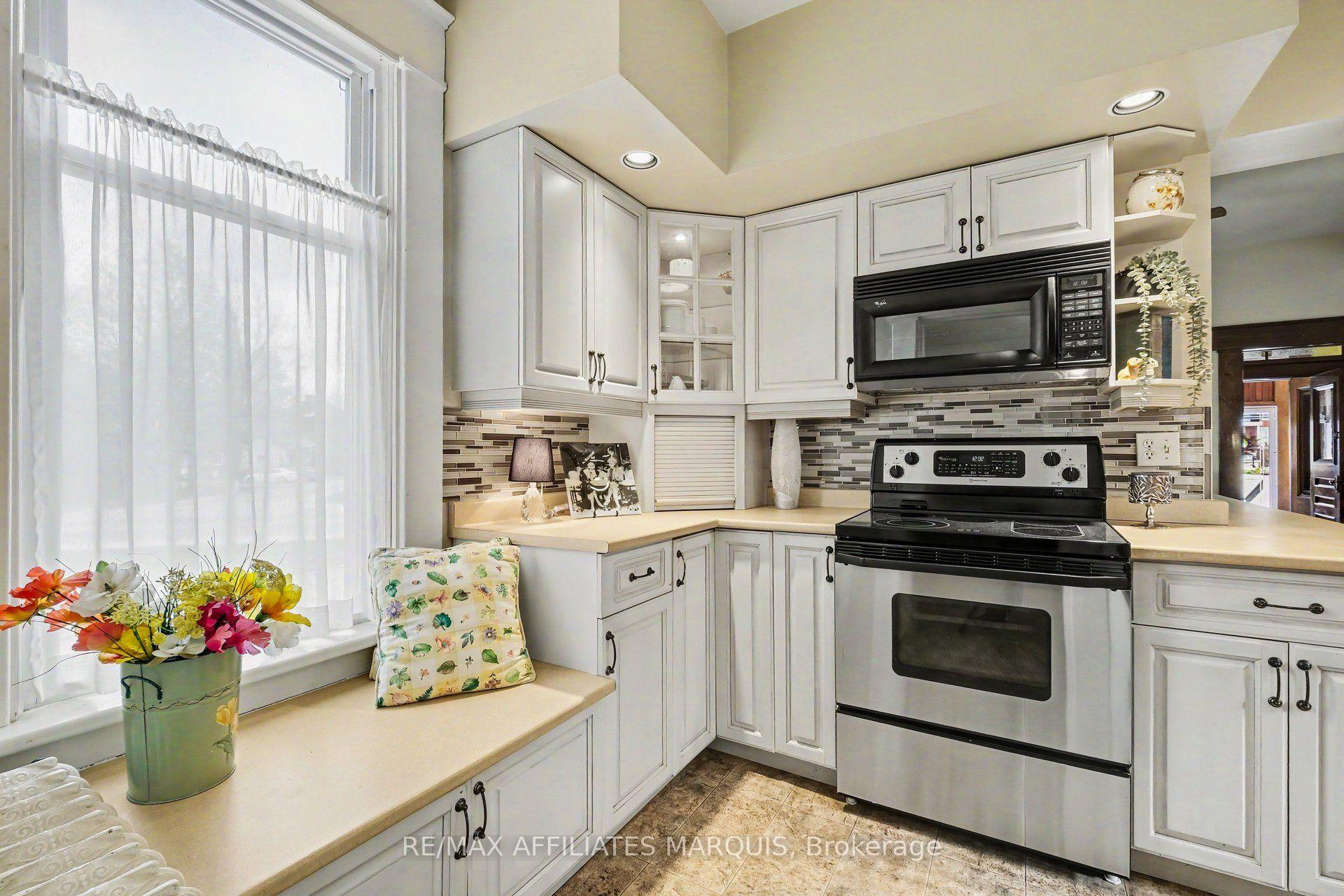 Photo 15 of 70 Maple Avenue, Smiths Falls, Smiths Falls — HOMEH