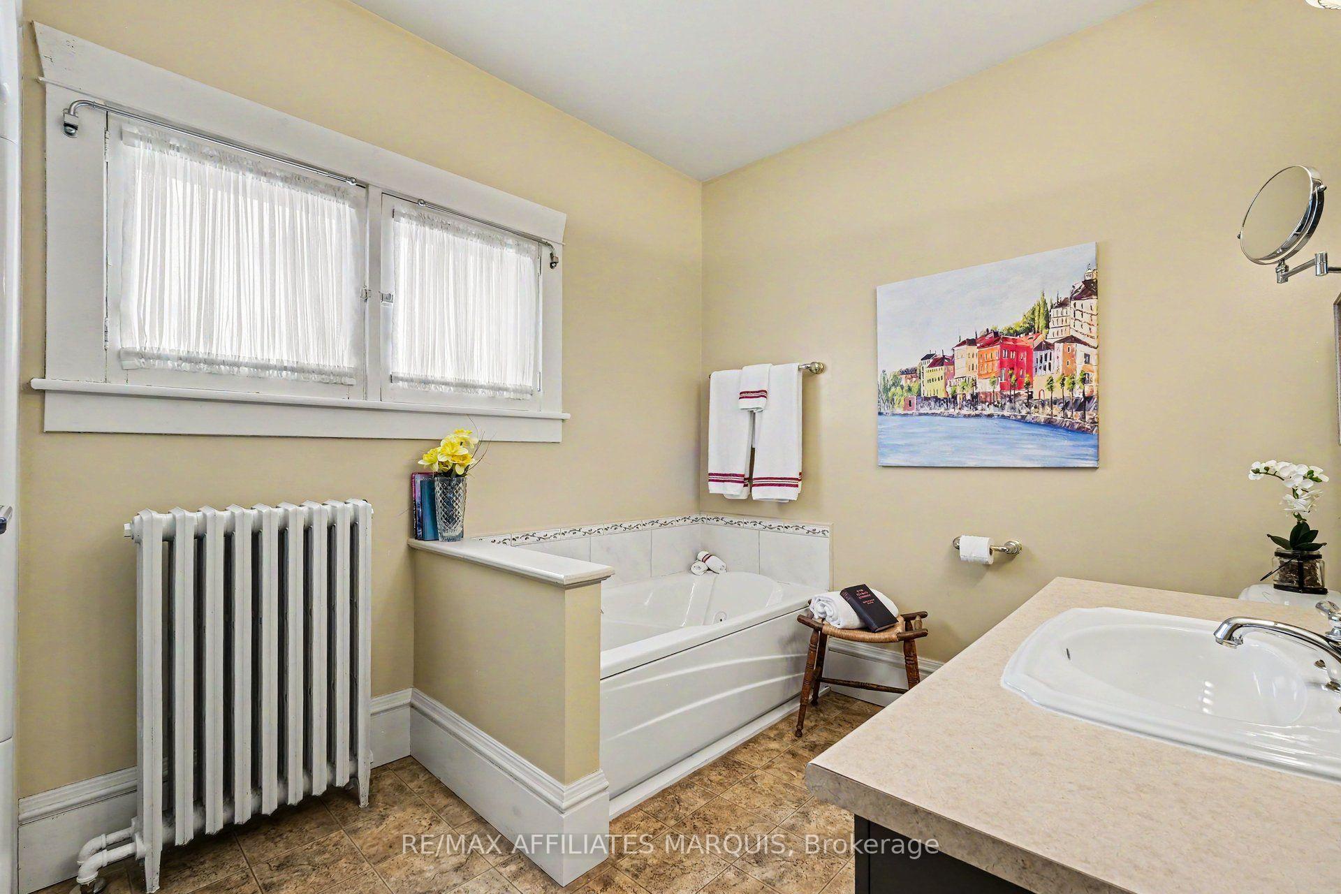 Photo 17 of 70 Maple Avenue, Smiths Falls, Smiths Falls — HOMEH
