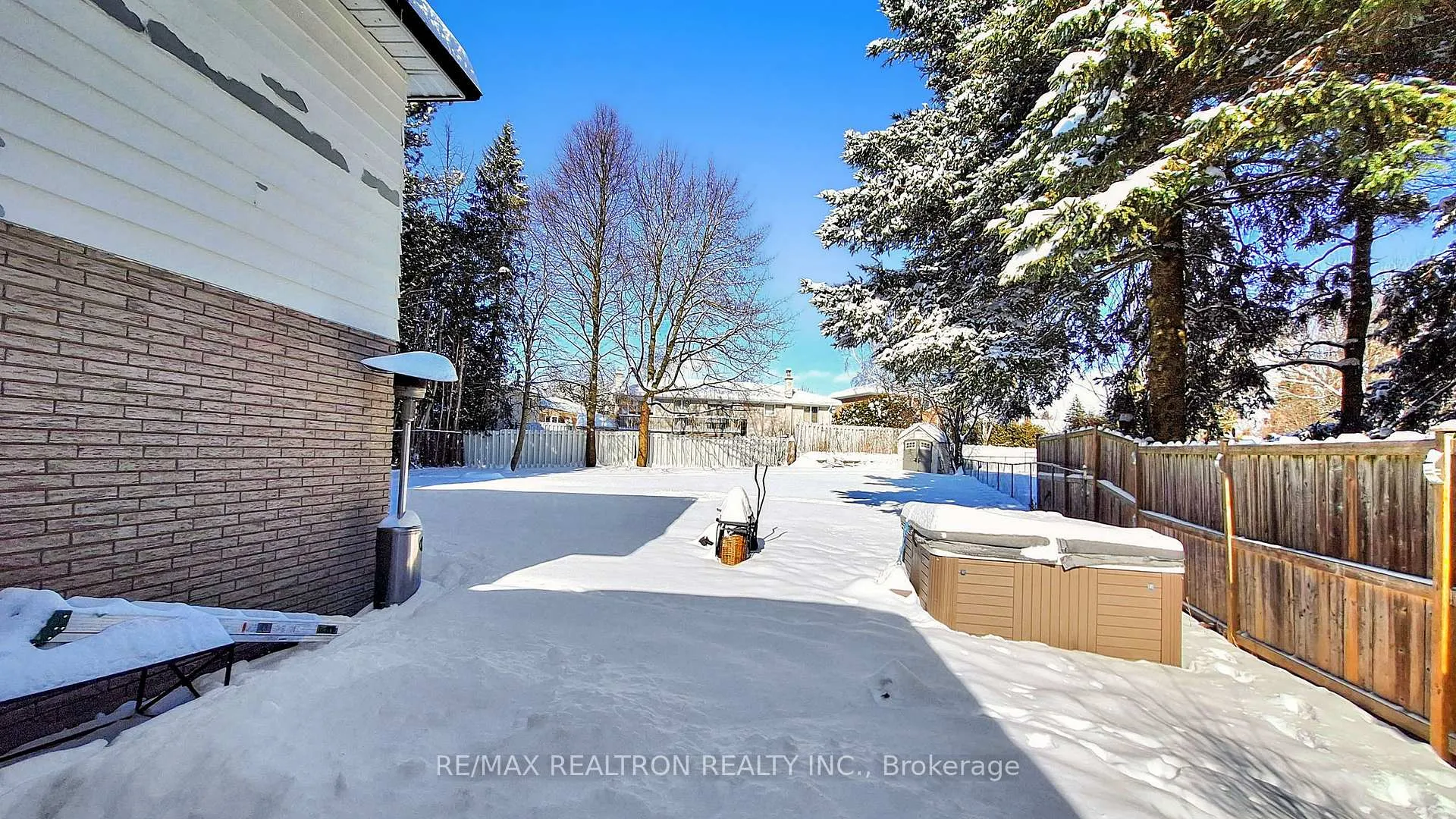 Photo 47 of 6 Hammond Drive, Aurora, Aurora Heights — HOMEH