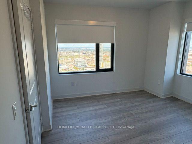 Photo 6 of Unit 3002, 2920 Highway 7, Vaughan, Concord — HOMEH