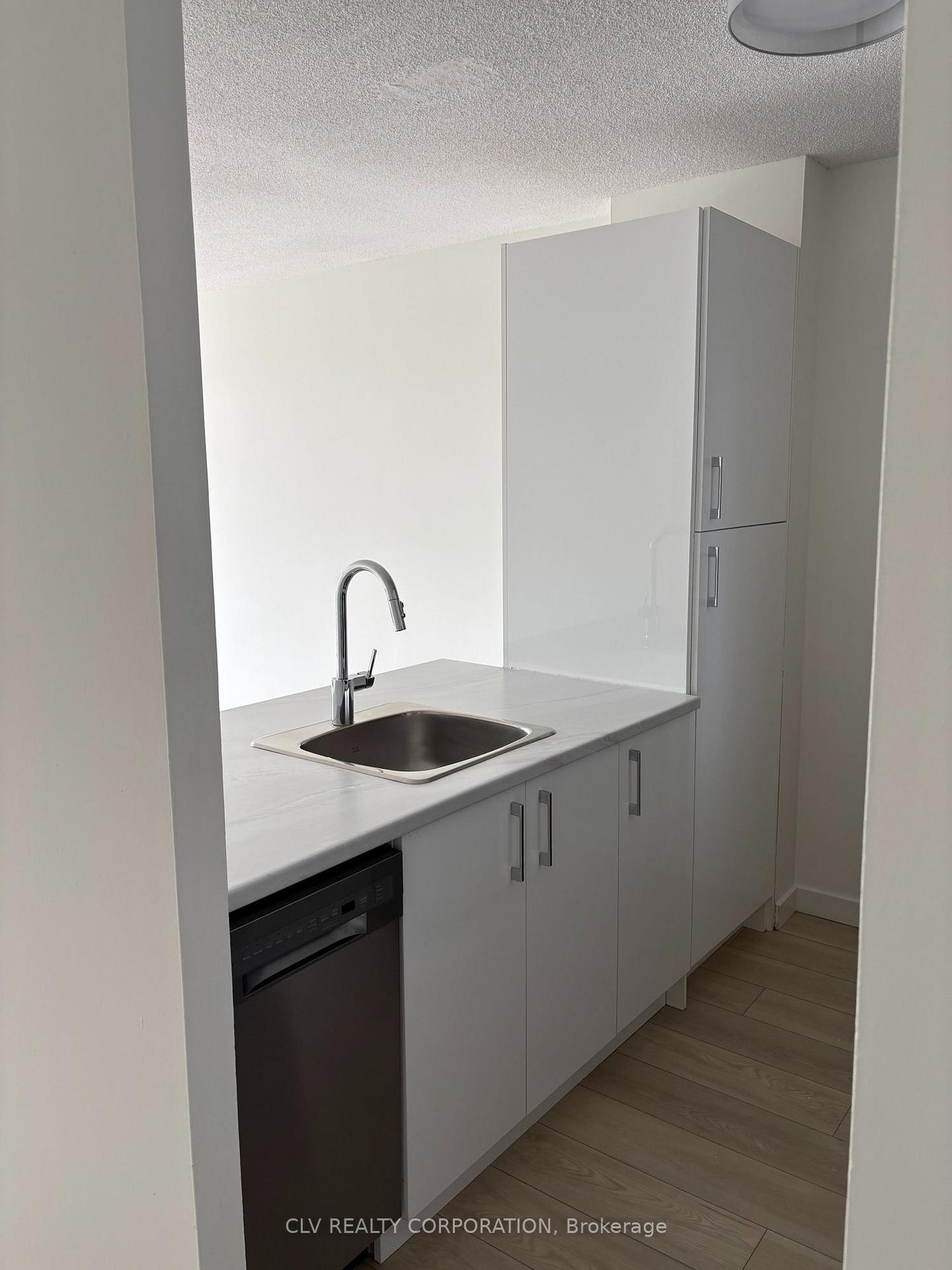 Photo 3 of Unit 1213, 2460 Southvale Crescent, Ottawa, Sheffield Glen/Industrial Park — HOMEH