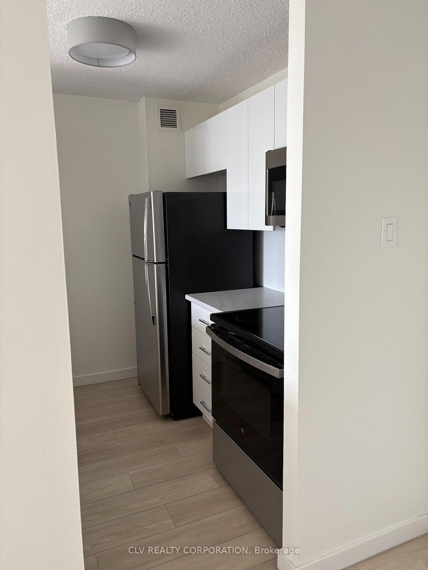 Photo 4 of Unit 1213, 2460 Southvale Crescent, Ottawa, Sheffield Glen/Industrial Park — HOMEH