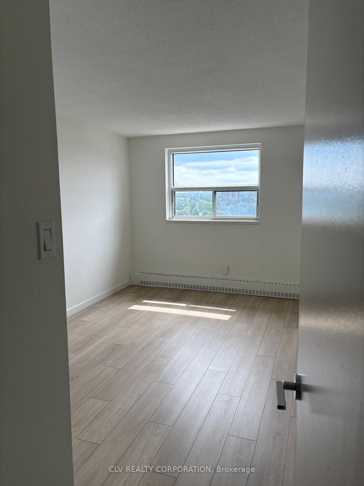 Photo 10 of Unit 1213, 2460 Southvale Crescent, Ottawa, Sheffield Glen/Industrial Park — HOMEH