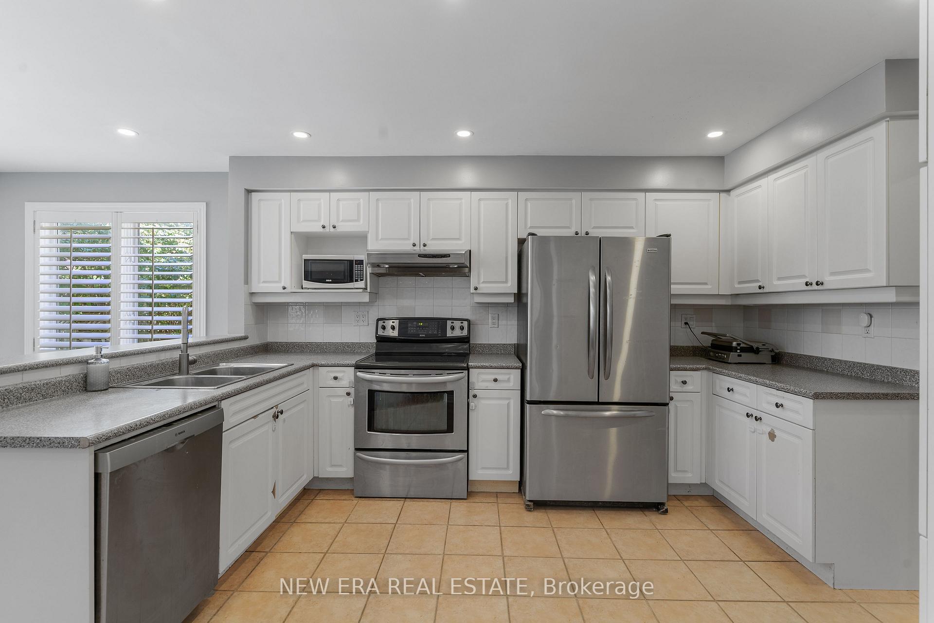 Photo 5 of 2855 Duncairn Drive, Mississauga, Central Erin Mills — HOMEH