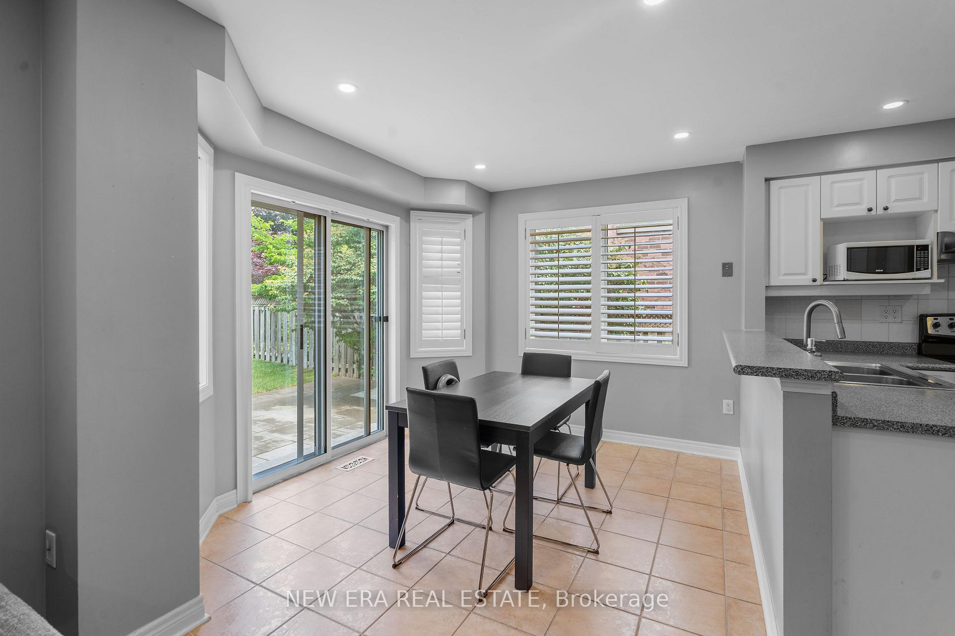 Photo 7 of 2855 Duncairn Drive, Mississauga, Central Erin Mills — HOMEH