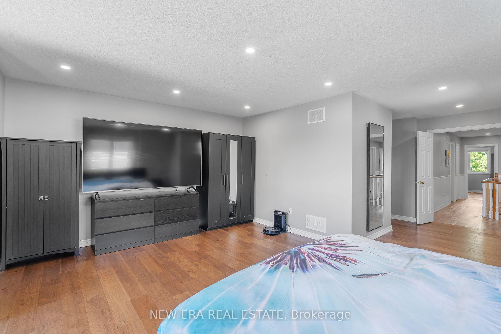 Photo 19 of 2855 Duncairn Drive, Mississauga, Central Erin Mills — HOMEH