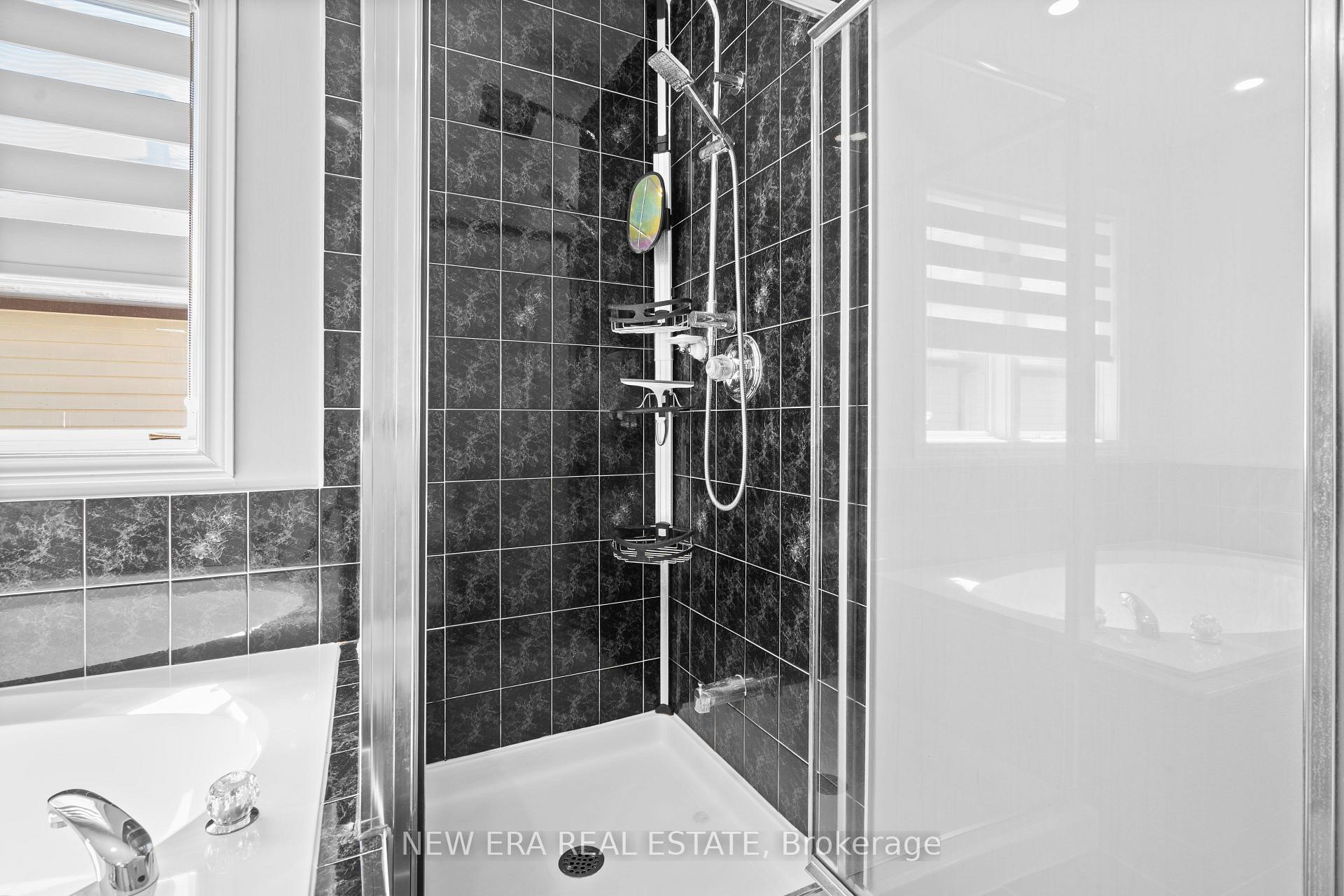 Photo 24 of 2855 Duncairn Drive, Mississauga, Central Erin Mills — HOMEH