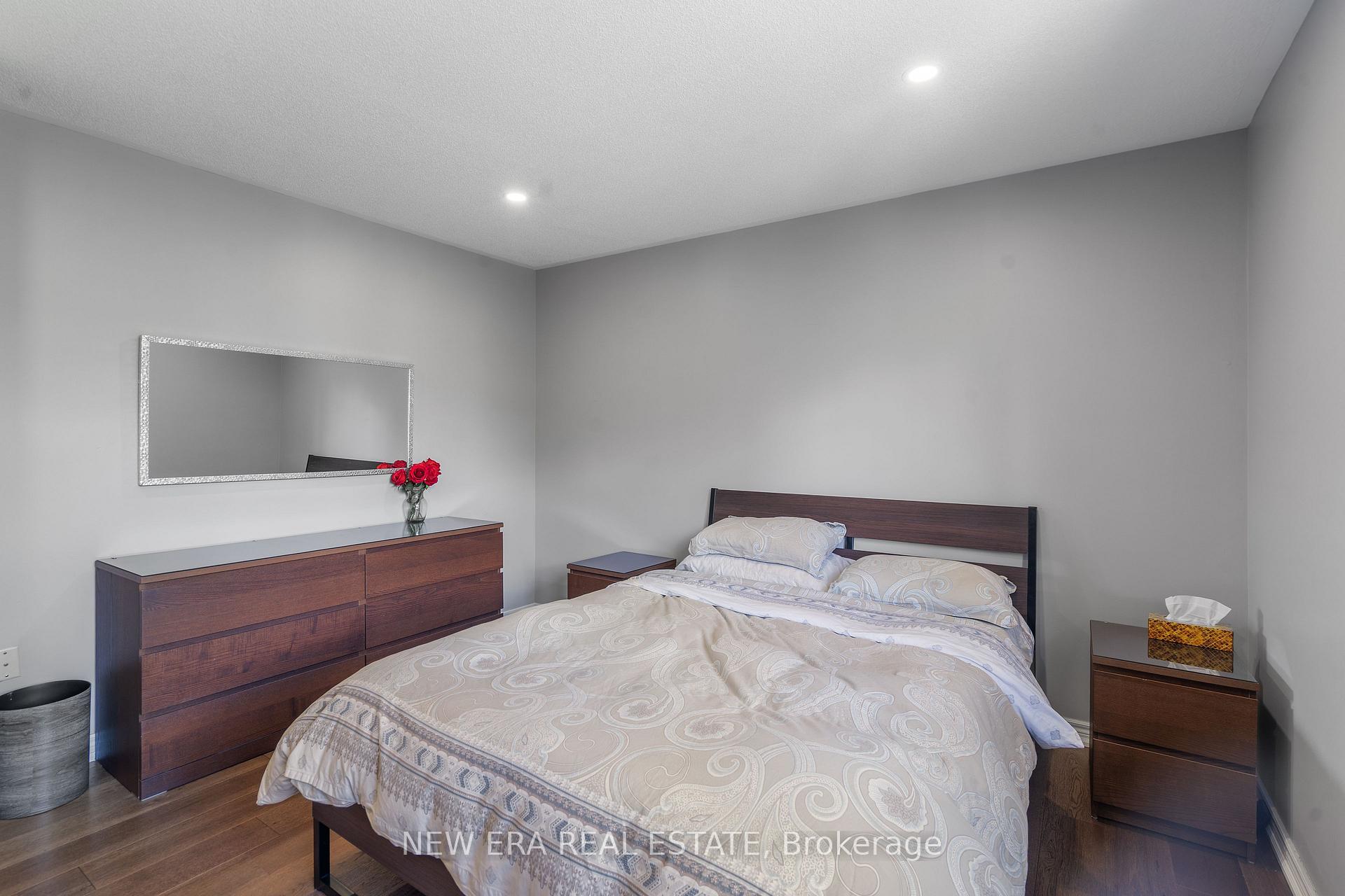 Photo 26 of 2855 Duncairn Drive, Mississauga, Central Erin Mills — HOMEH