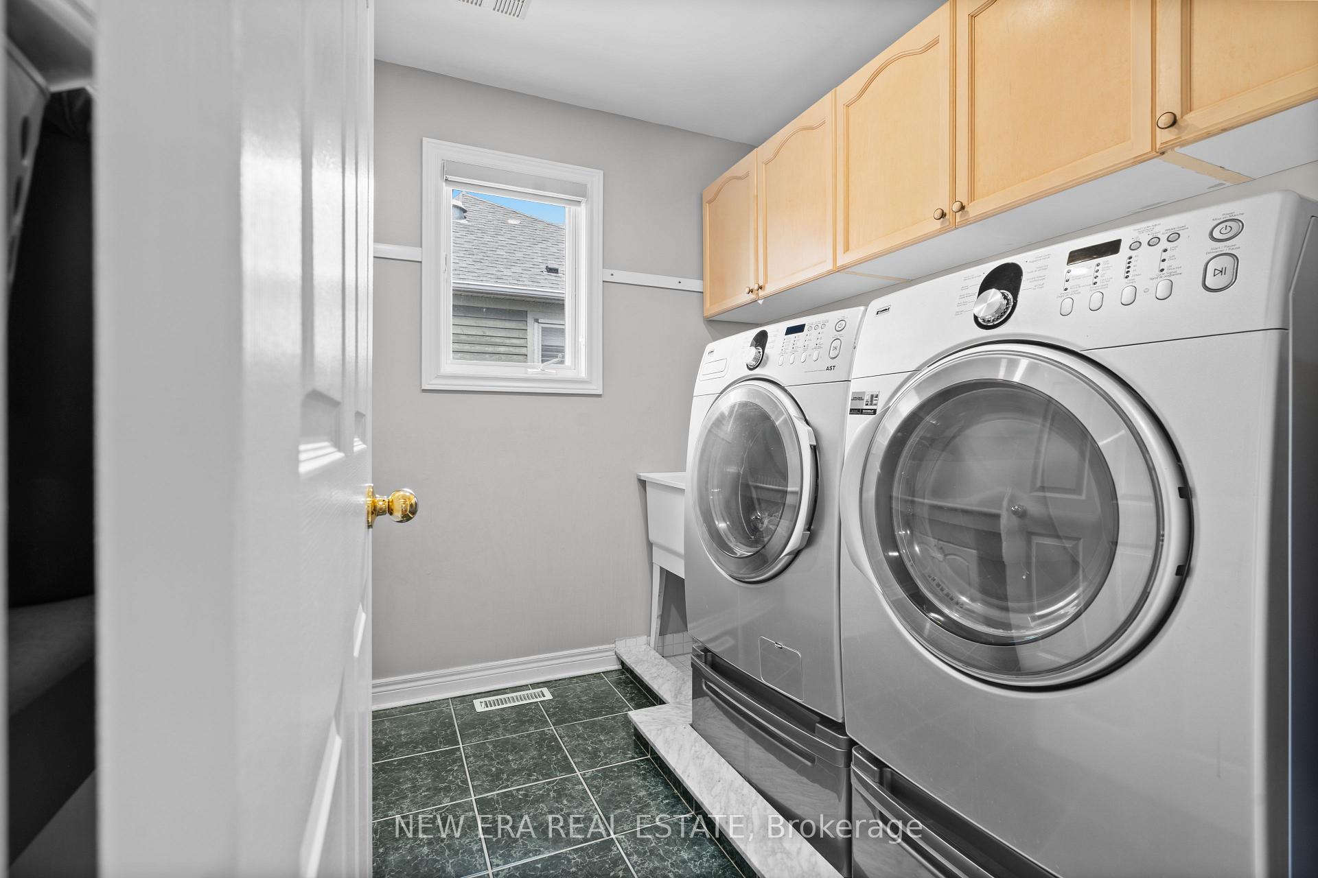 Photo 35 of 2855 Duncairn Drive, Mississauga, Central Erin Mills — HOMEH