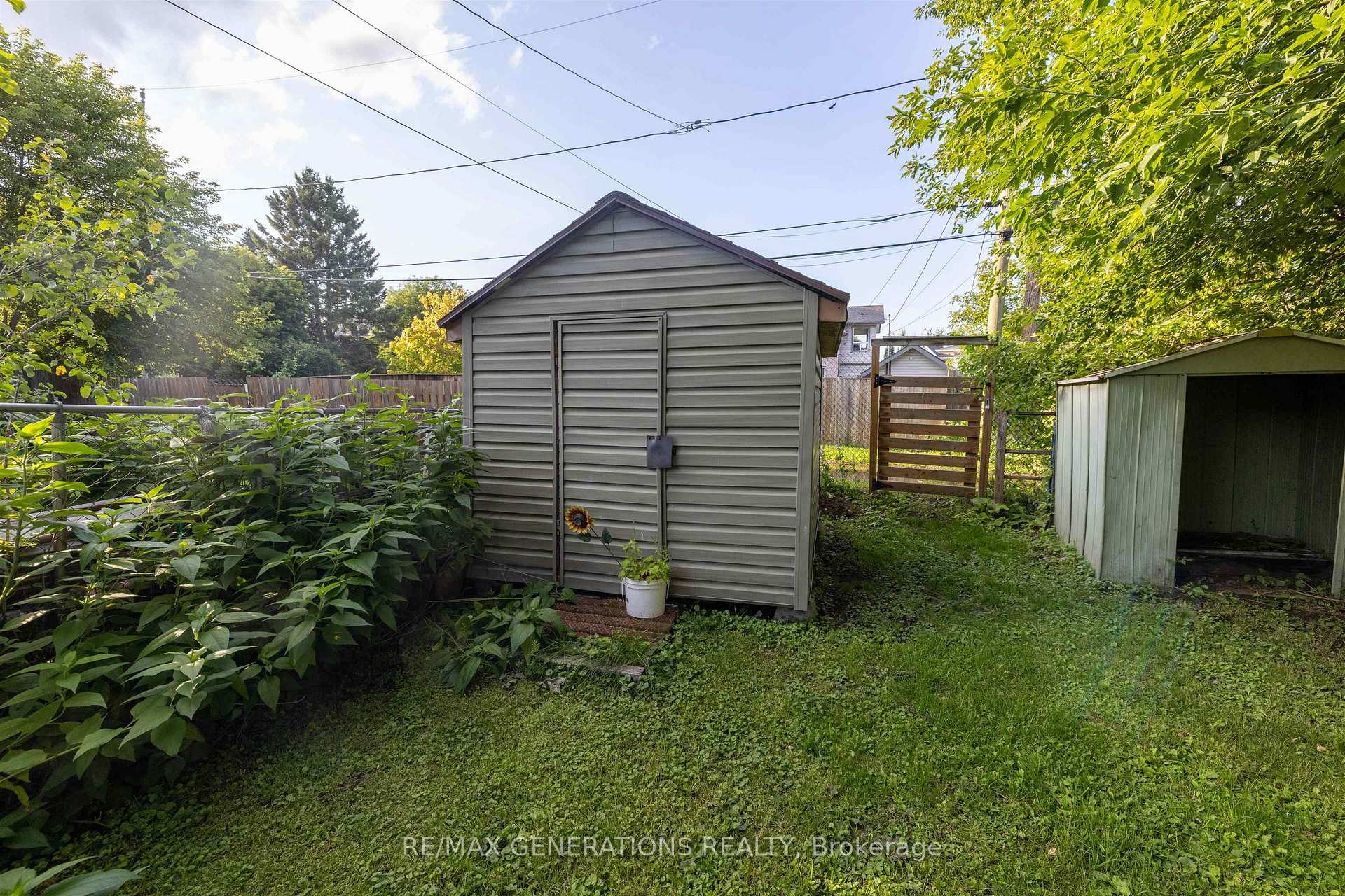Photo 13 of 201 Cumming Street, Thunder Bay, East End — HOMEH