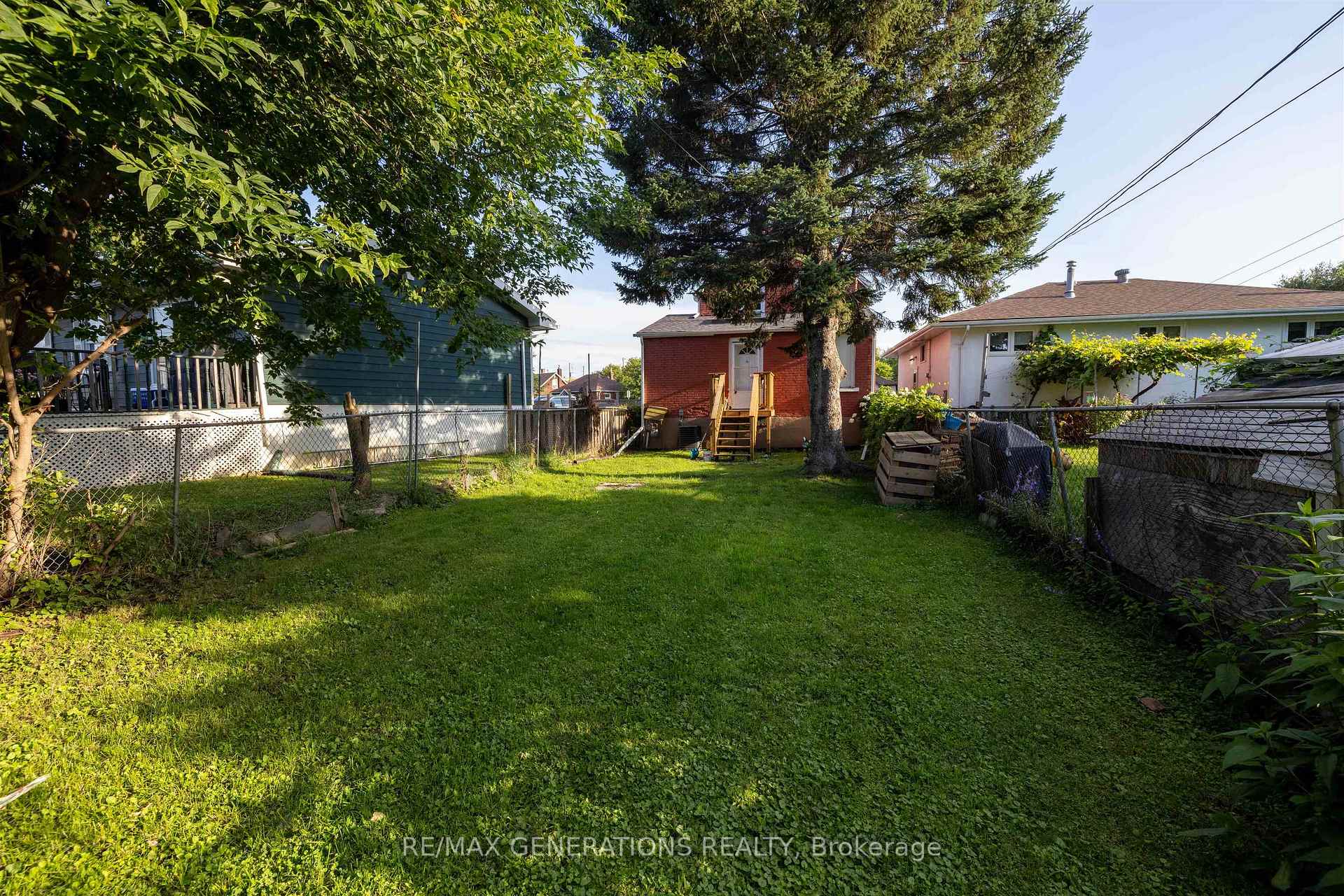 Photo 14 of 201 Cumming Street, Thunder Bay, East End — HOMEH