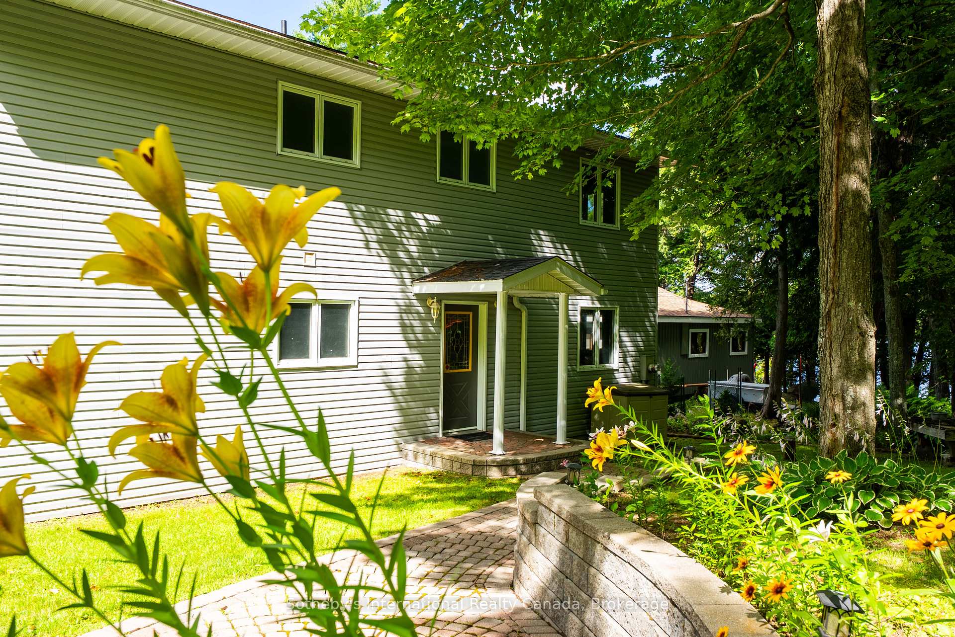Photo 6 of 326 Chikopi Road, Magnetawan, Ahmic Harbour — HOMEH