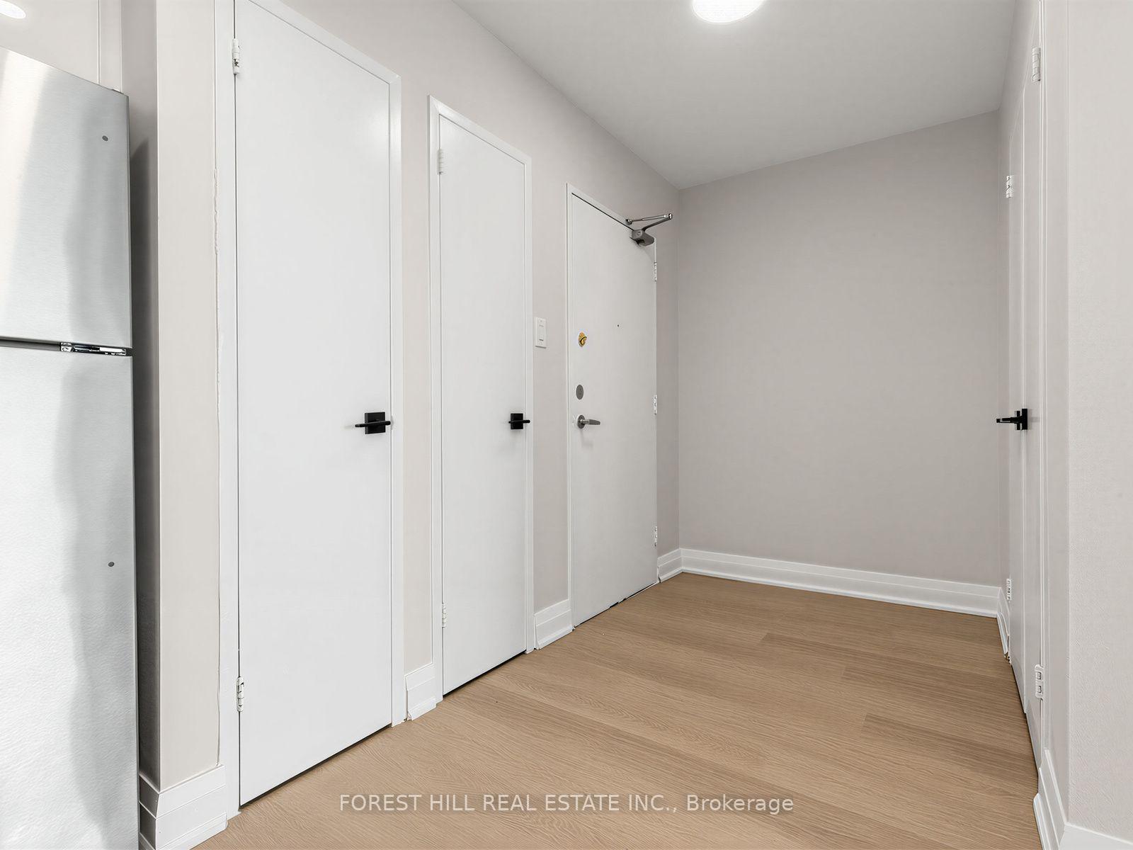 Front of Unit 1408, 141 Lyon Court
