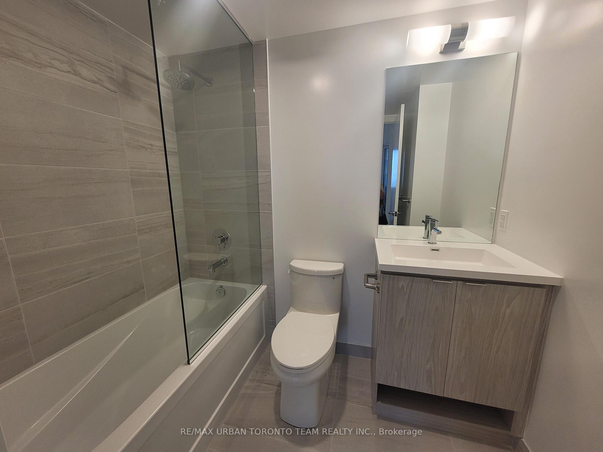 Photo 12 of Unit 4508, 55 Cooper Street, Toronto, Waterfront Communities — HOMEH