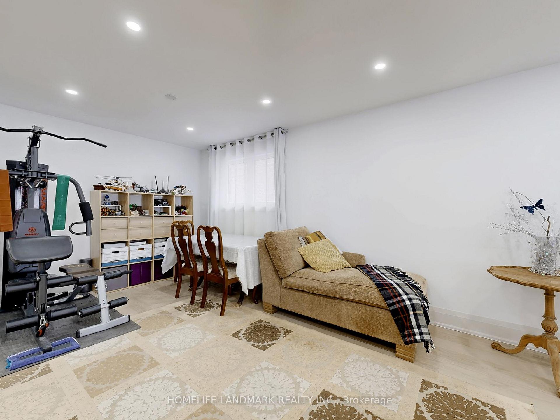 Photo 5 of 50 Bruce Farm Drive, North York, Bayview Woods-Steeles — HOMEH