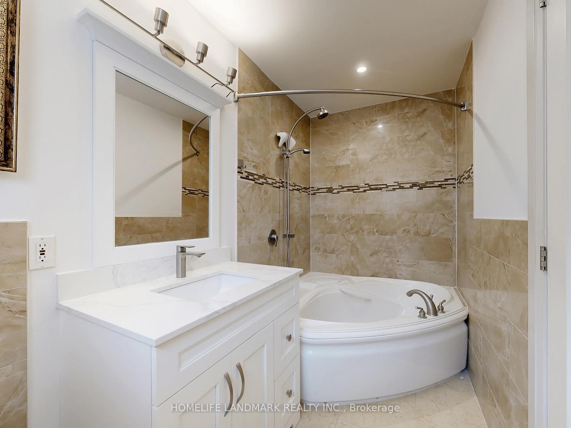 Photo 12 of 50 Bruce Farm Drive, North York, Bayview Woods-Steeles — HOMEH