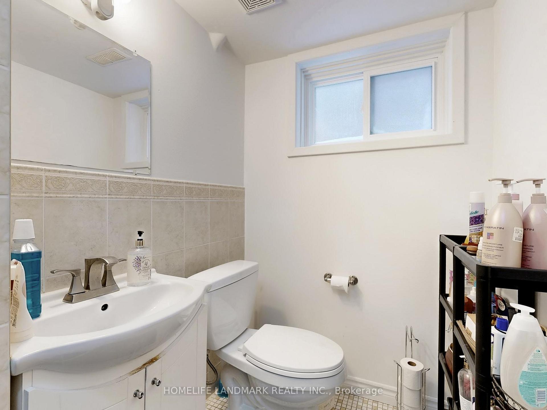 Photo 29 of 50 Bruce Farm Drive, North York, Bayview Woods-Steeles — HOMEH