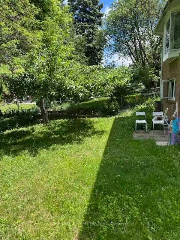 Photo 44 of 50 Bruce Farm Drive, North York, Bayview Woods-Steeles — HOMEH