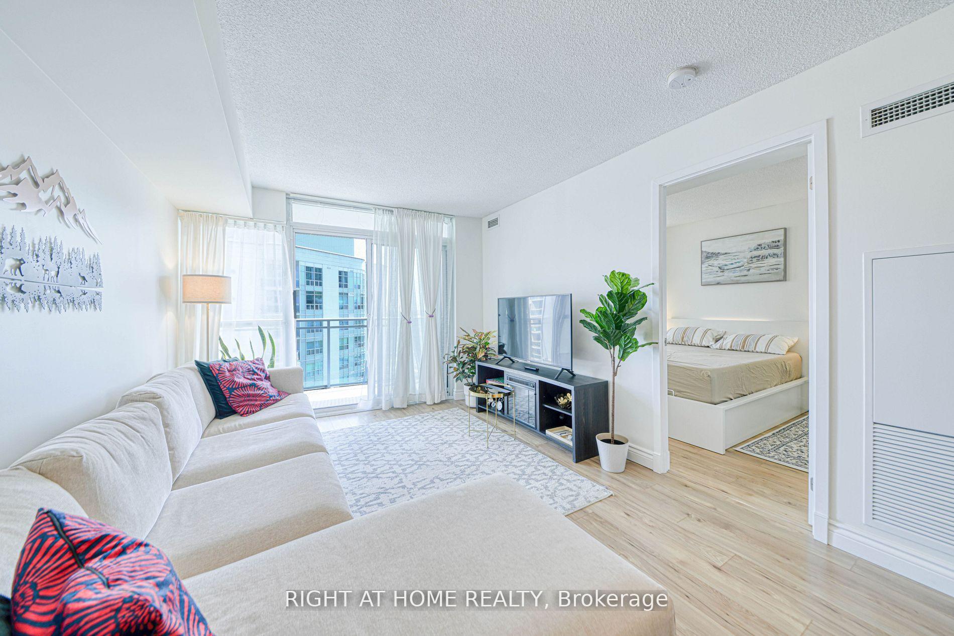 Photo 4 of Unit 1016, 38 Dan Leckie Way S, Toronto, Waterfront Communities — HOMEH