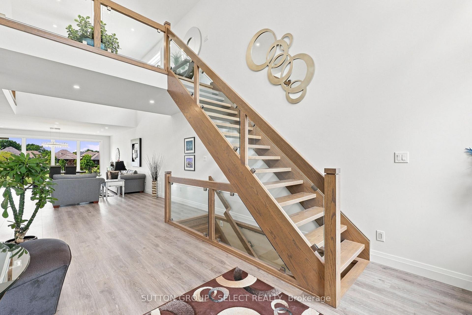 Photo 15 of 17 Arrowwood Path, Middlesex Centre, Ilderton — HOMEH