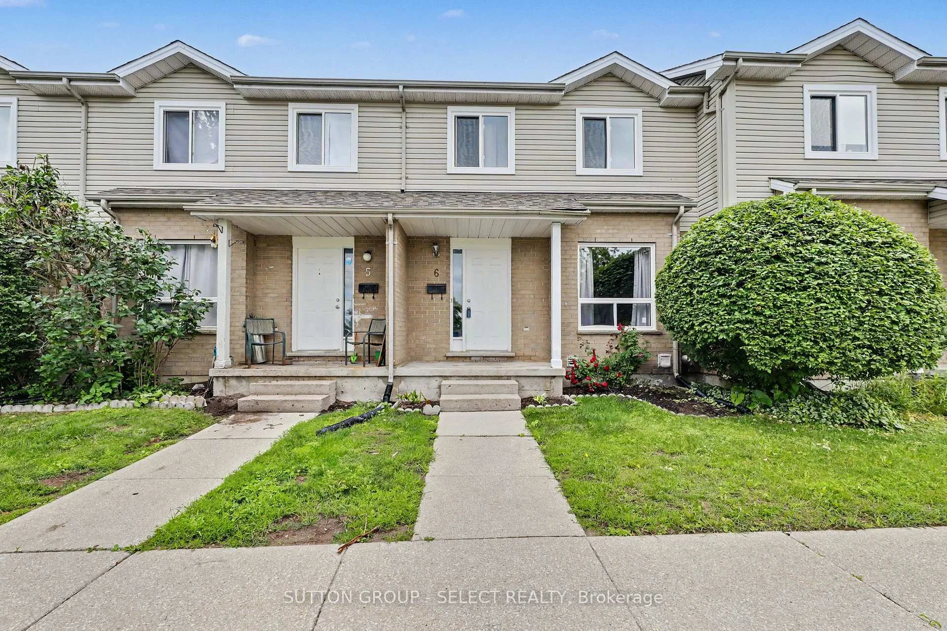 Photo 4 of 17 Arrowwood Path, Middlesex Centre, Ilderton — HOMEH