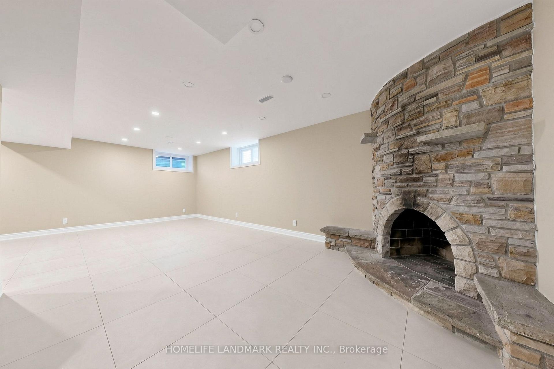 Photo 36 of 56 Kentland Crescent, North York, Bayview Woods-Steeles — HOMEH
