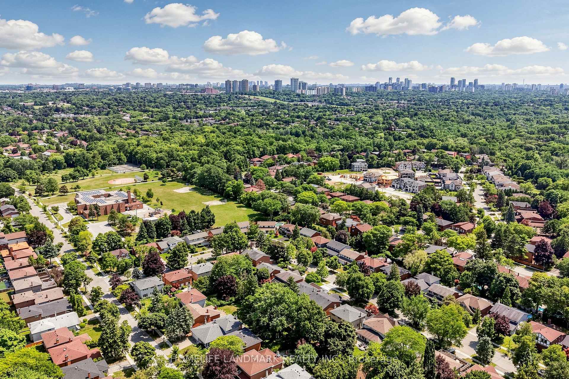 Photo 48 of 56 Kentland Crescent, North York, Bayview Woods-Steeles — HOMEH