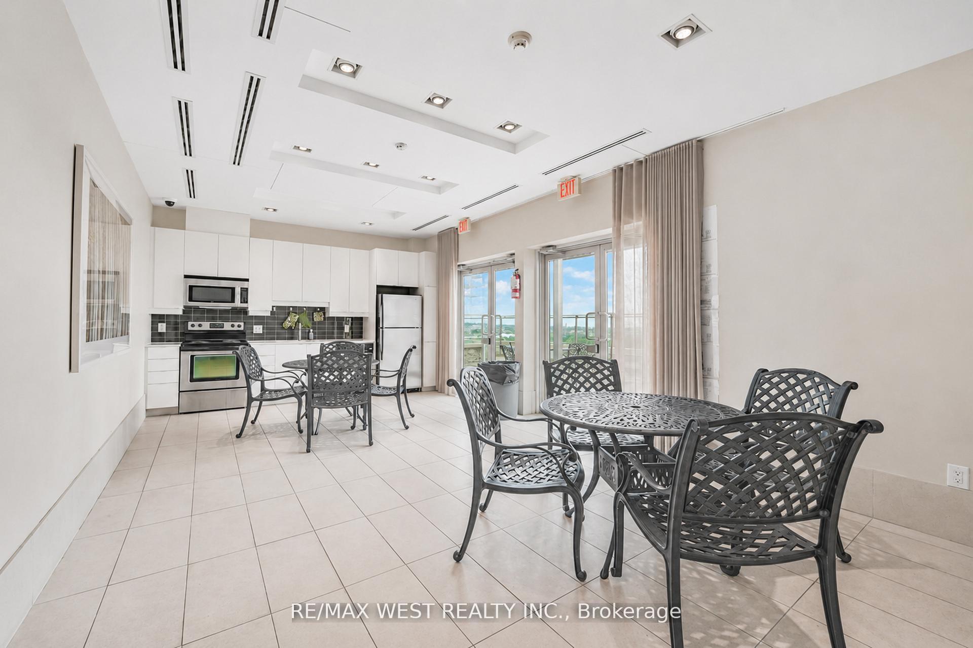 Photo 13 of Unit 1116, 1235 Bayly Street, Pickering, Bay Ridges — HOMEH