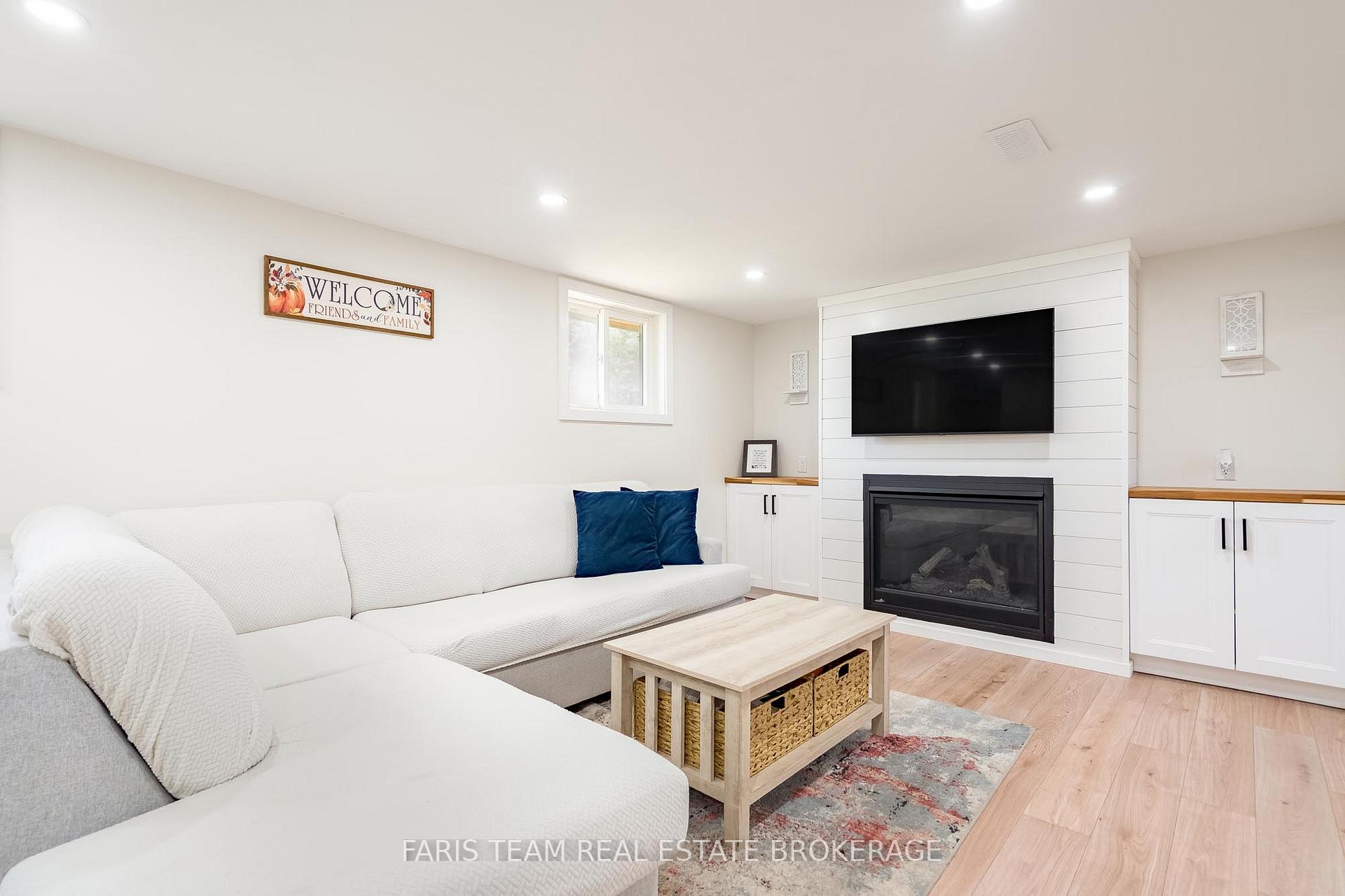 Photo 37 of 201 Parkside Crescent, Innisfil, Stroud — HOMEH