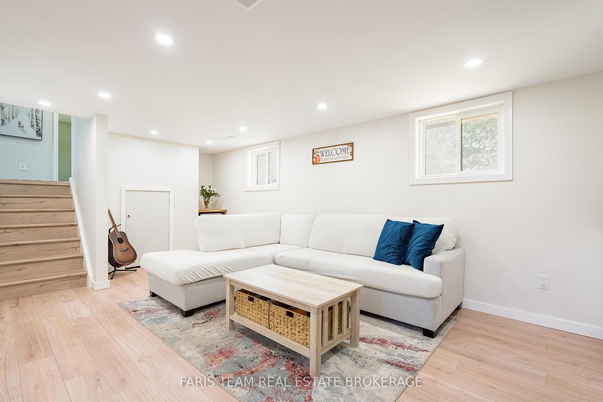 Photo 39 of 201 Parkside Crescent, Innisfil, Stroud — HOMEH