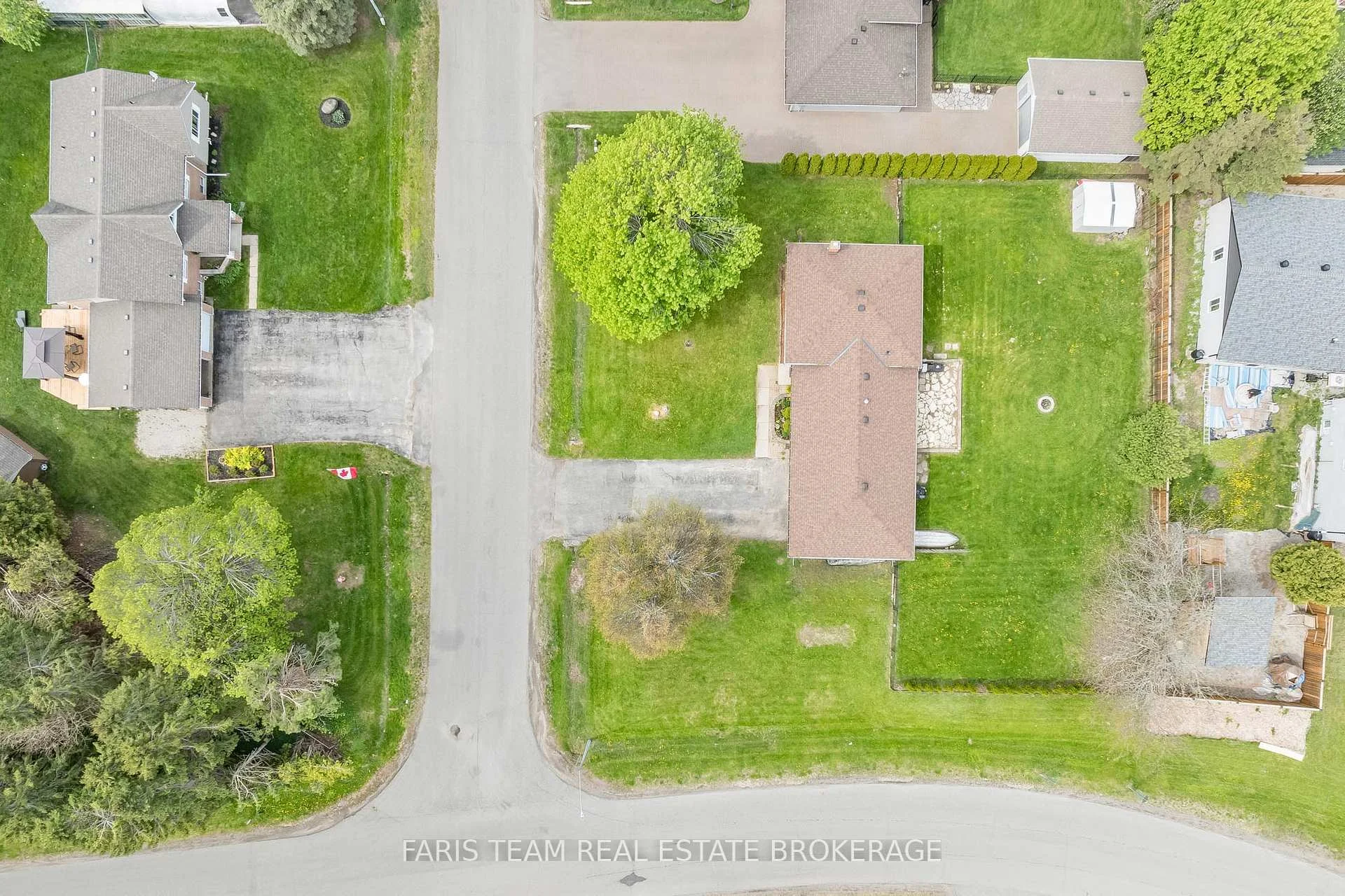 Photo 56 of 201 Parkside Crescent, Innisfil, Stroud — HOMEH