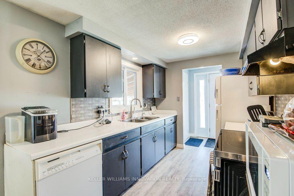 Photo 3 of 505 Briarwood Avenue, North Perth, Listowel — HOMEH