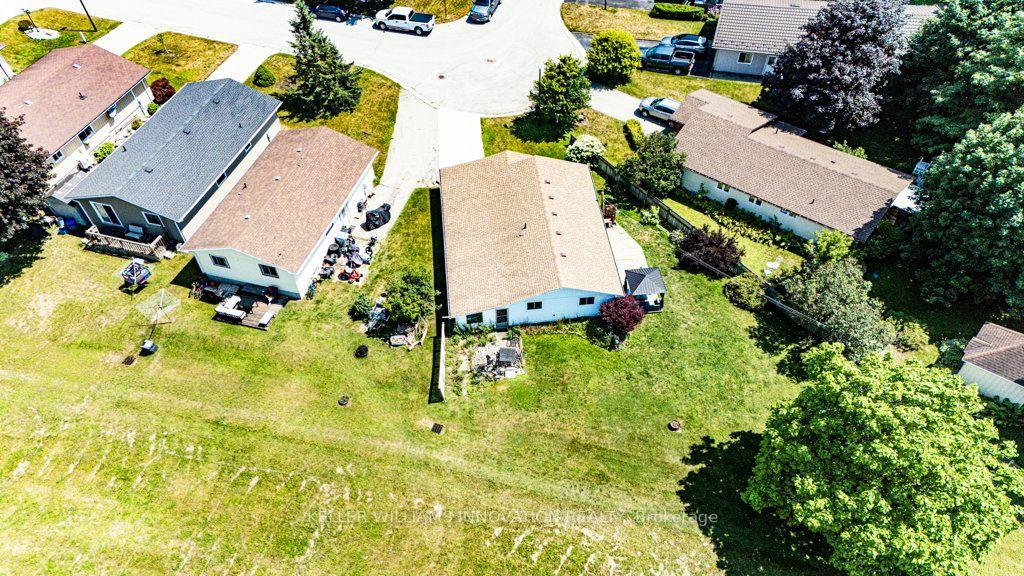 Photo 4 of 505 Briarwood Avenue, North Perth, Listowel — HOMEH