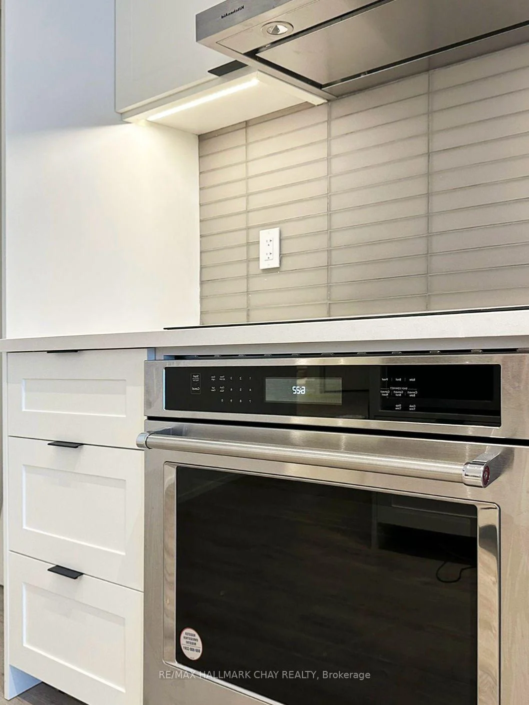 Photo 6 of Unit PH04, 185 Dunlop Street E, Barrie, Lakeshore — HOMEH